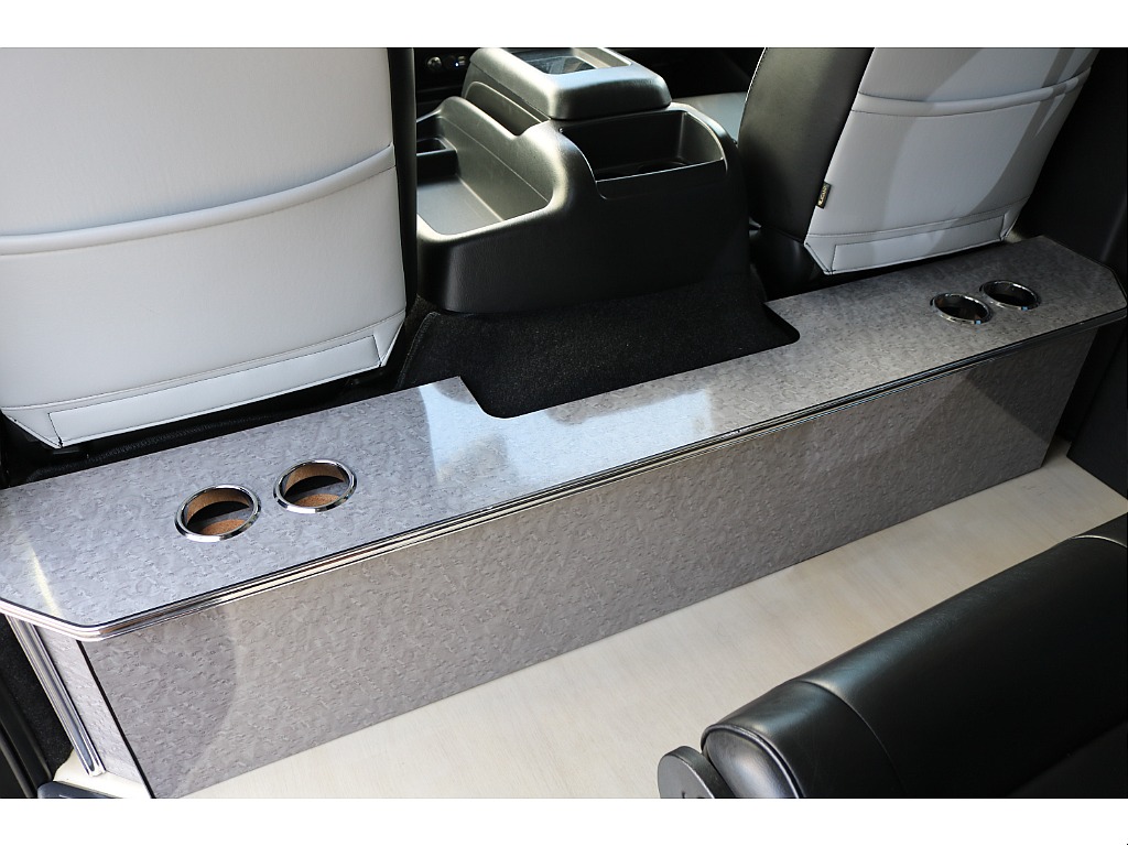 【H27年式/3ナンバー/4型/ガソリン2WD】ボクシースタイル内装★ローダウン＊＊全国ご納車OK