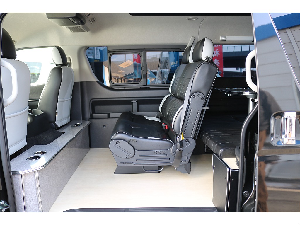 【H27年式/3ナンバー/4型/ガソリン2WD】ボクシースタイル内装★ローダウン＊＊全国ご納車OK