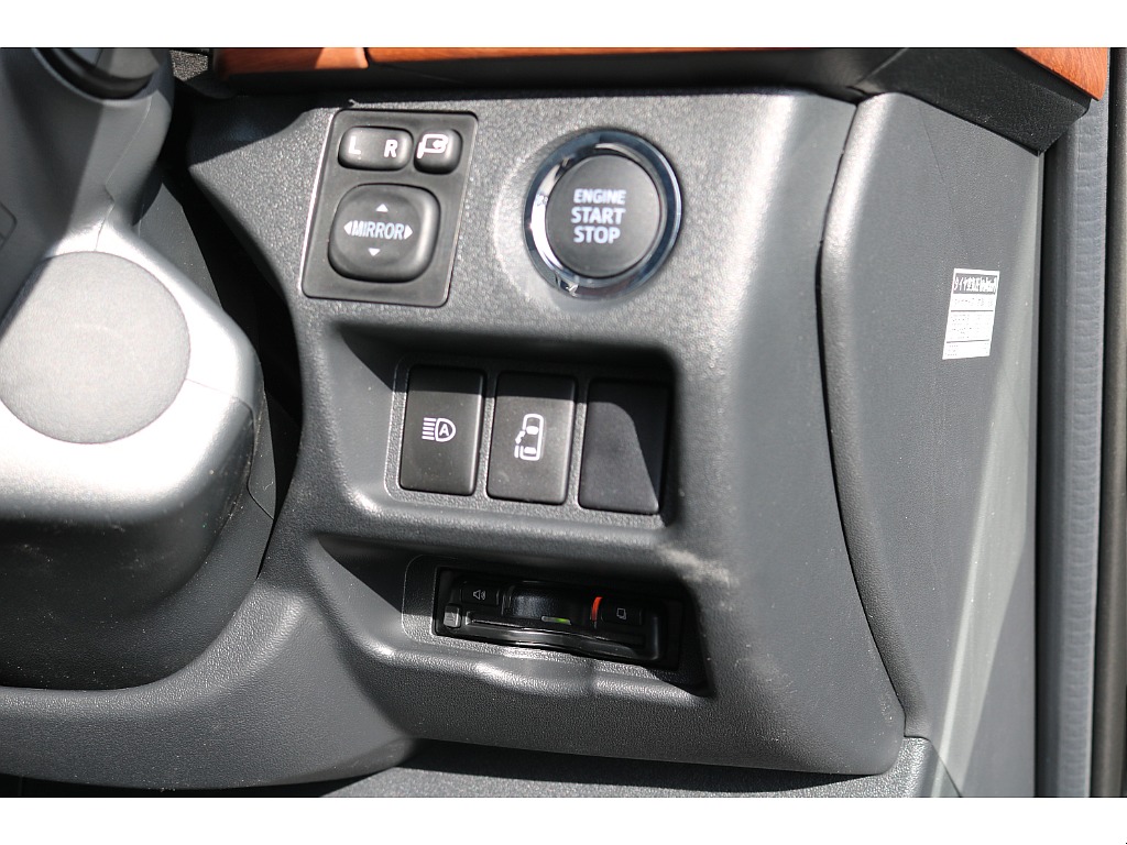 【新車/ワゴンGL/ガソリン4WD】ファミリアbyノットレコード★大画面ナビ★他★＊＊全国ご納車可能＊＊