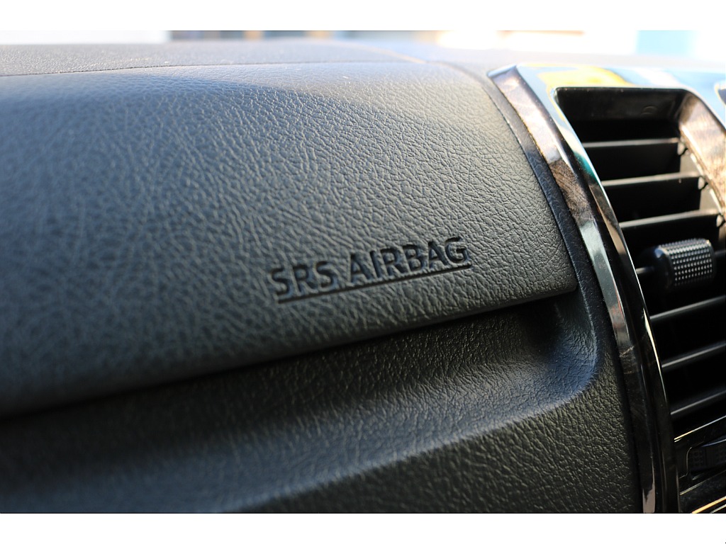 【R6年式/４ナンバー/ディーゼル2WD】ベッドキット☆大画面ナビ☆ローダウン☆全国ご納車OK～＊＊＊＊