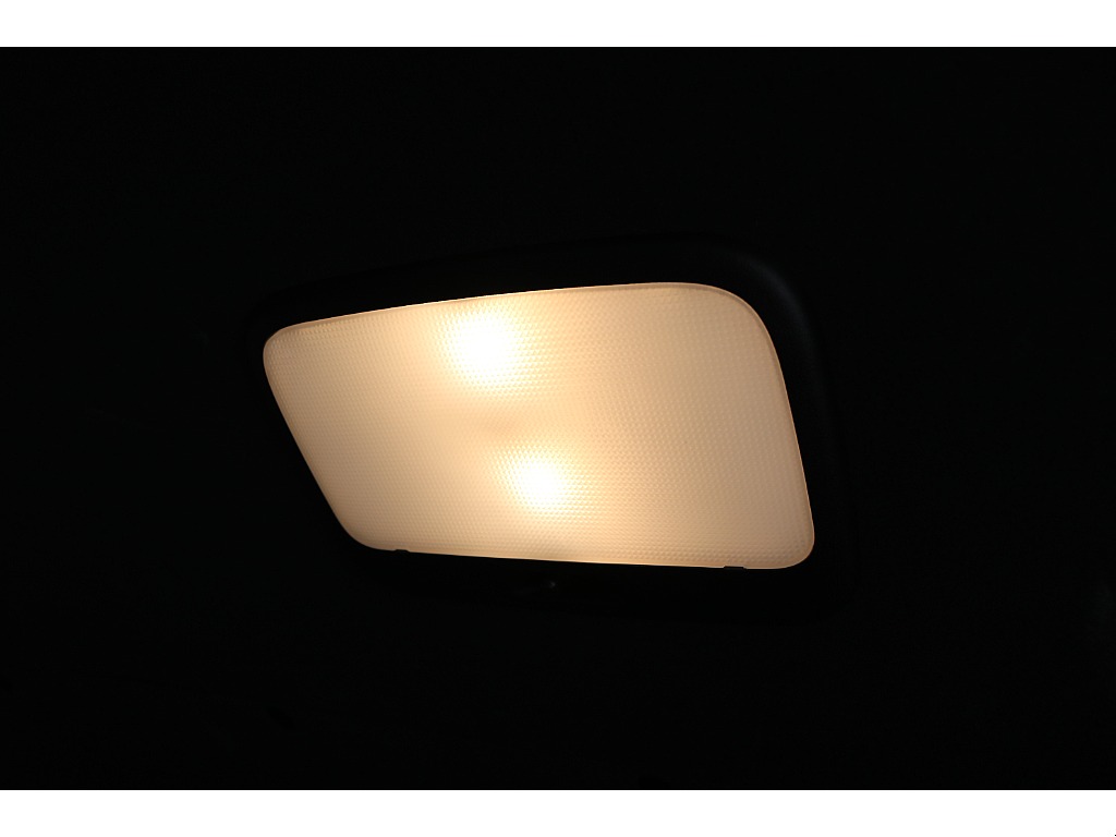 【R6年式/４ナンバー/ディーゼル2WD】ベッドキット☆大画面ナビ☆ローダウン☆全国ご納車OK～＊＊＊＊