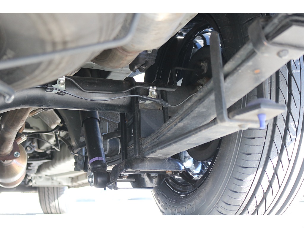 【R6年式/４ナンバー/ディーゼル2WD】ベッドキット☆大画面ナビ☆ローダウン☆全国ご納車OK～＊＊＊＊