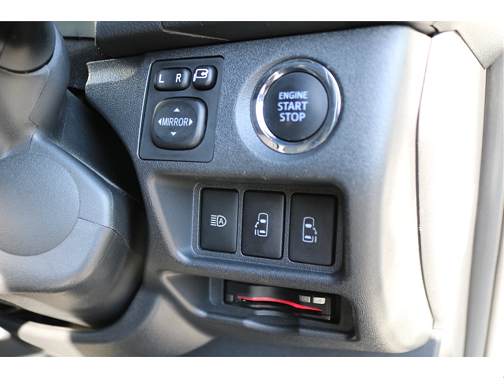 【R6年式/４ナンバー/ディーゼル2WD】ベッドキット☆大画面ナビ☆ローダウン☆全国ご納車OK～＊＊＊＊