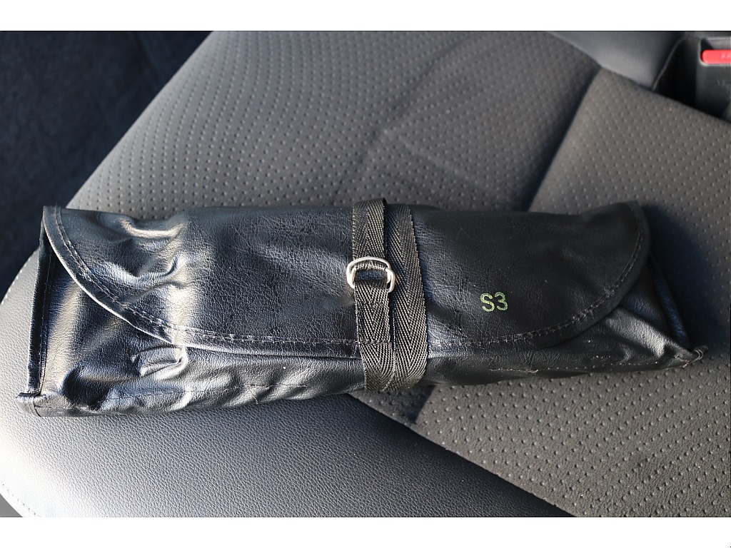 【R6年式/４ナンバー/ディーゼル2WD】ベッドキット☆大画面ナビ☆ローダウン☆全国ご納車OK～＊＊＊＊