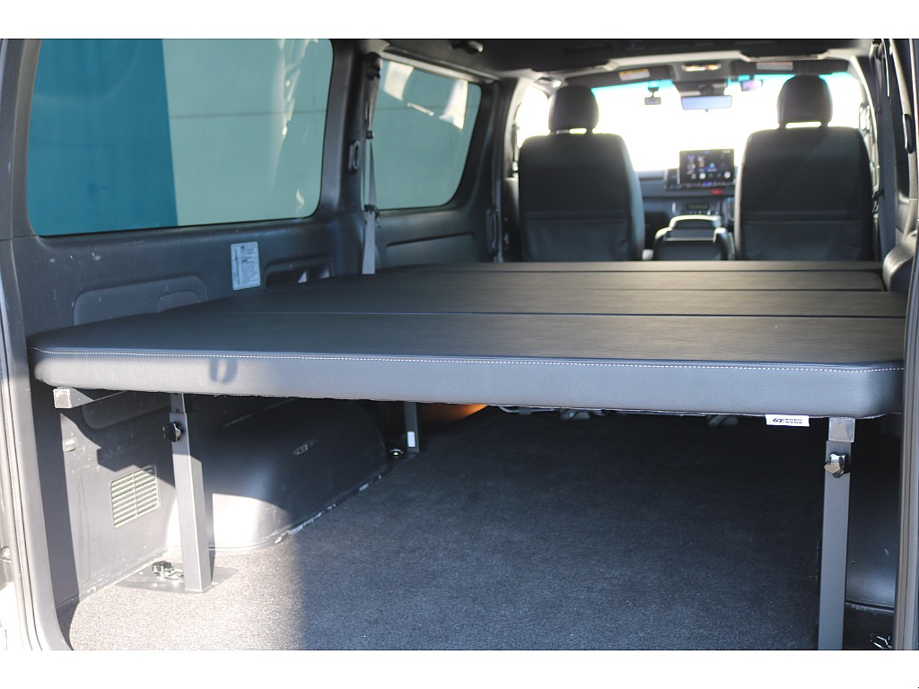 【R6年式/４ナンバー/ディーゼル2WD】ベッドキット☆大画面ナビ☆ローダウン☆全国ご納車OK～＊＊＊＊