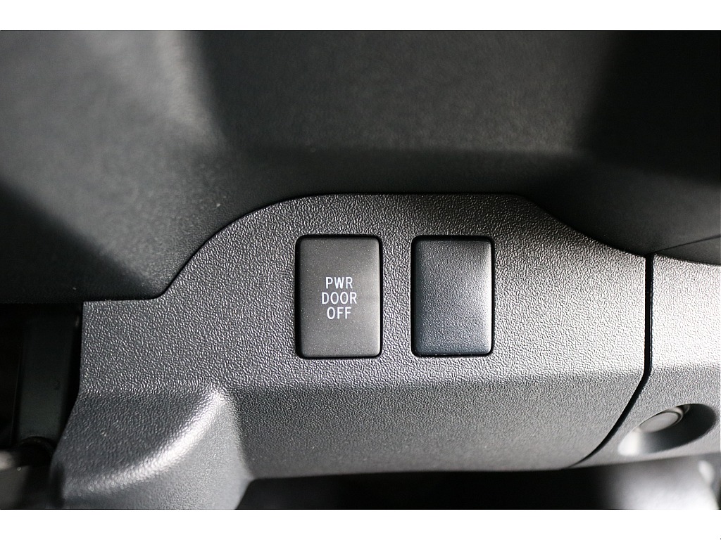 トヨタ ハイエース(23枚目)