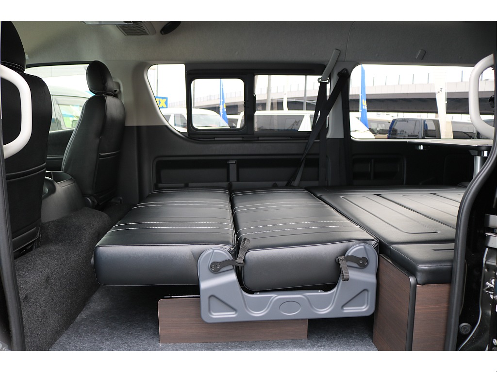 トヨタ ハイエース(45枚目)