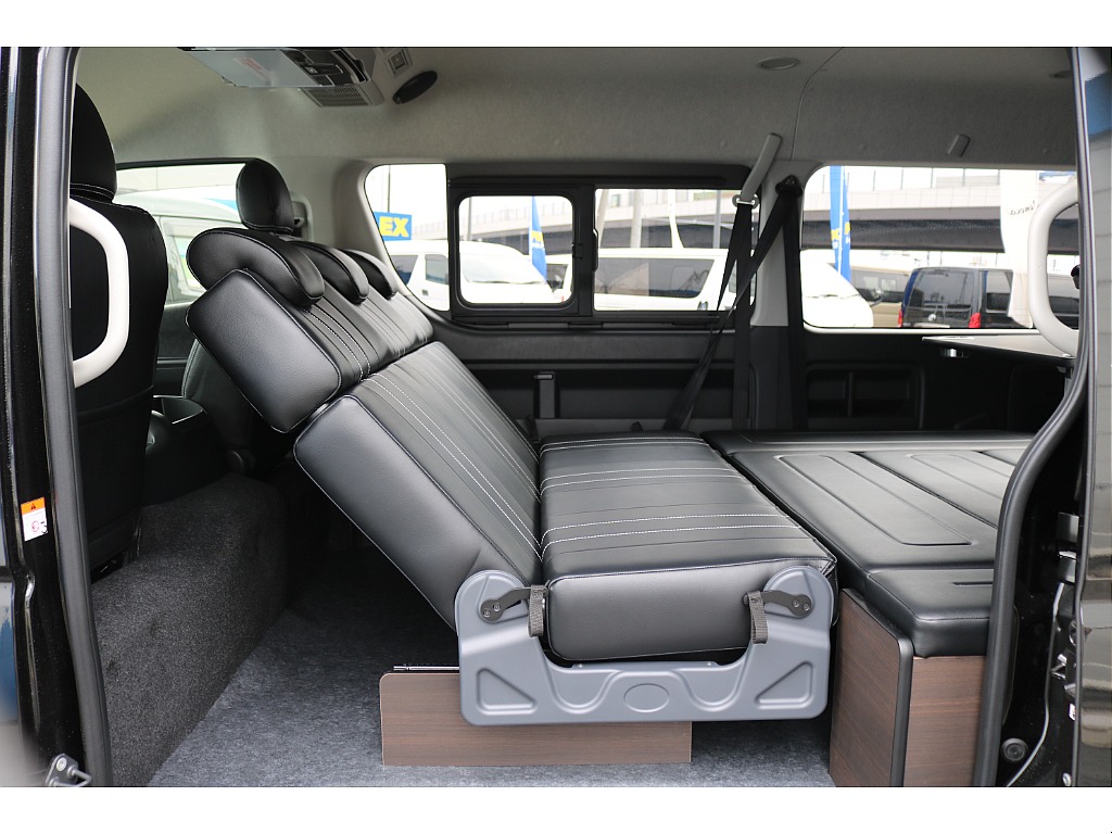 トヨタ ハイエース(50枚目)