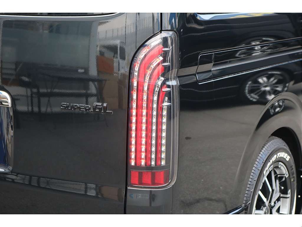 【H27年式/1ナンバー/ガソリン2WD】4型・WALDフルエアロ・ツインナビ・ベッドキット・他＊＊全国ご納車OK～＊＊