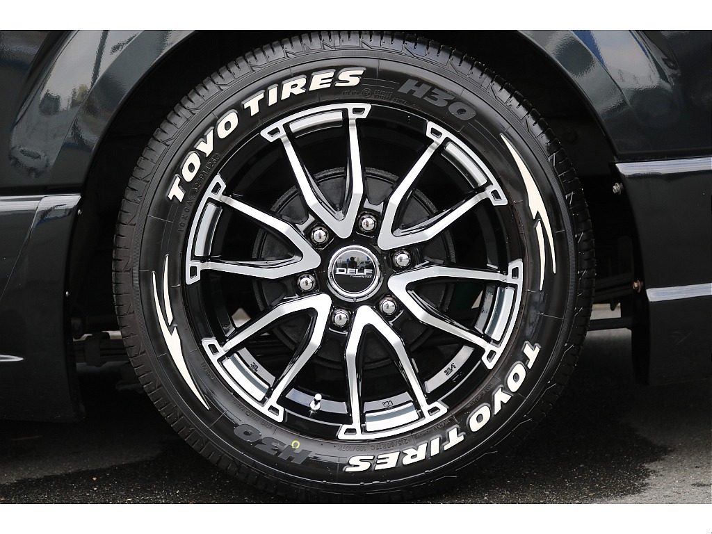 トヨタ ハイエースバン(25枚目)