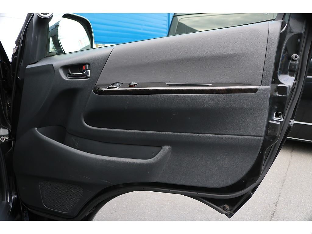 トヨタ ハイエースバン(29枚目)