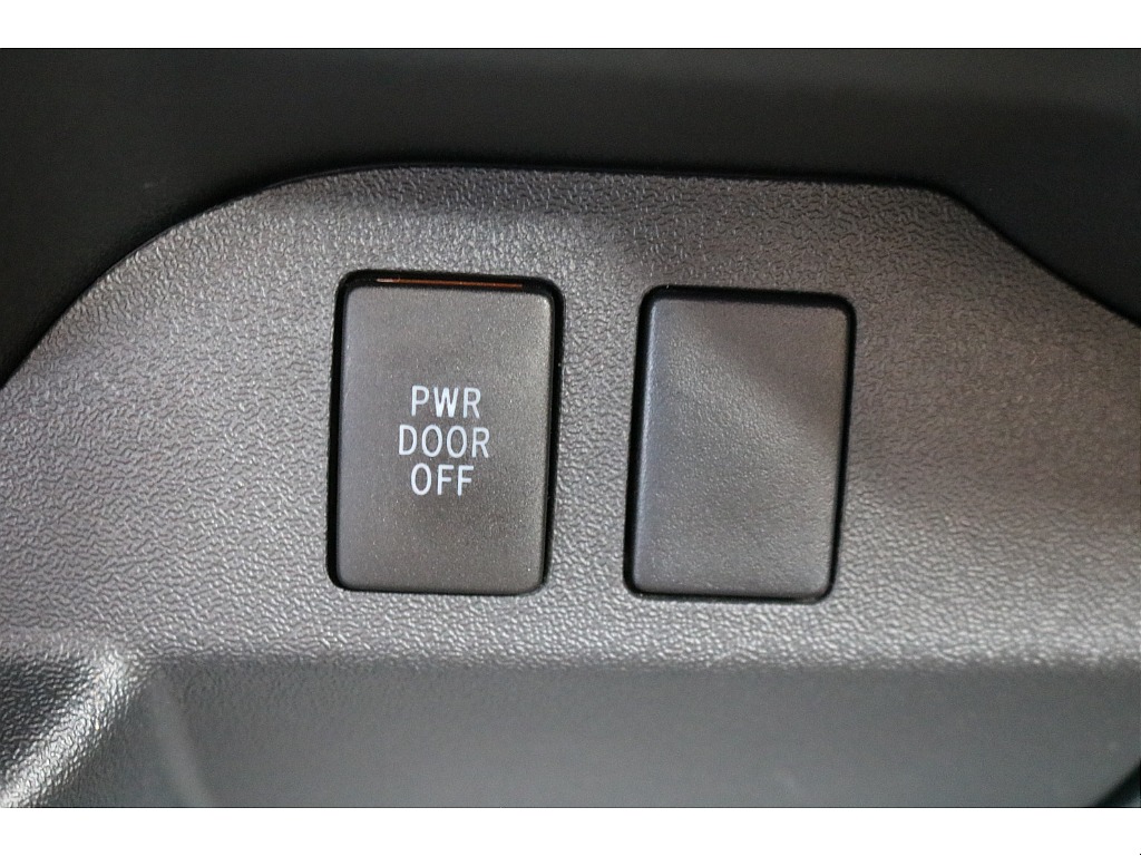 トヨタ ハイエースバン(33枚目)