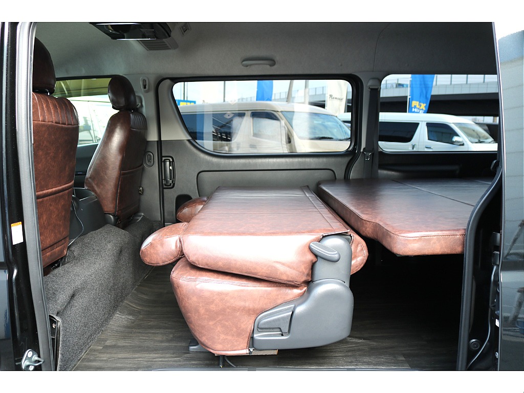 トヨタ ハイエースバン(50枚目)