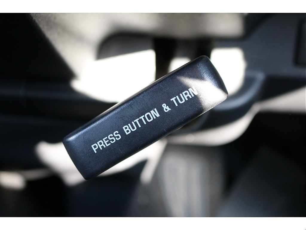 トヨタ ハイエースバン(32枚目)