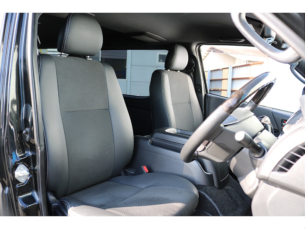 トヨタ ハイエースバン(36枚目)