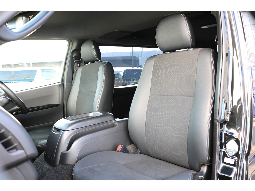 トヨタ ハイエースバン(38枚目)