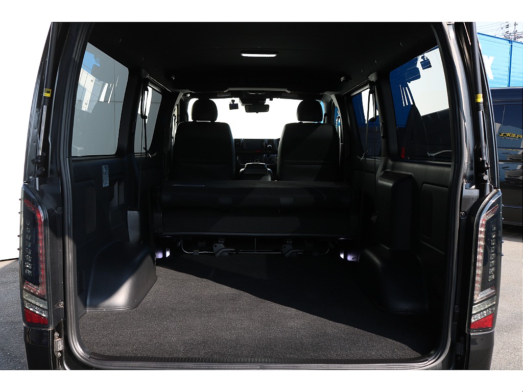 トヨタ ハイエースバン(50枚目)