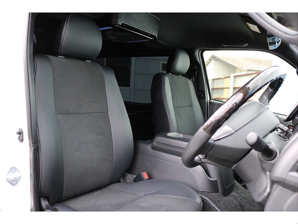 トヨタ ハイエースバン(22枚目)