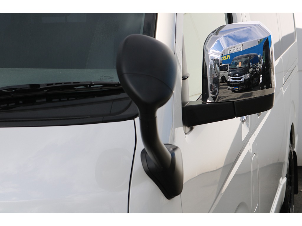 トヨタ ハイエースバン(50枚目)