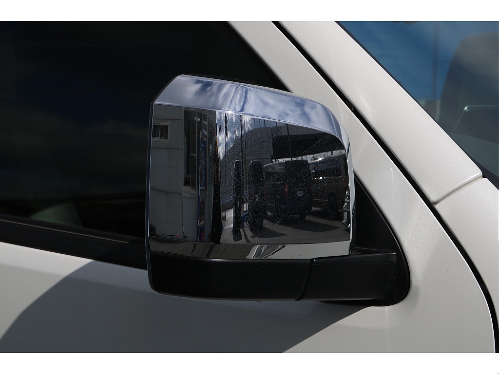 トヨタ ハイエースバン(57枚目)