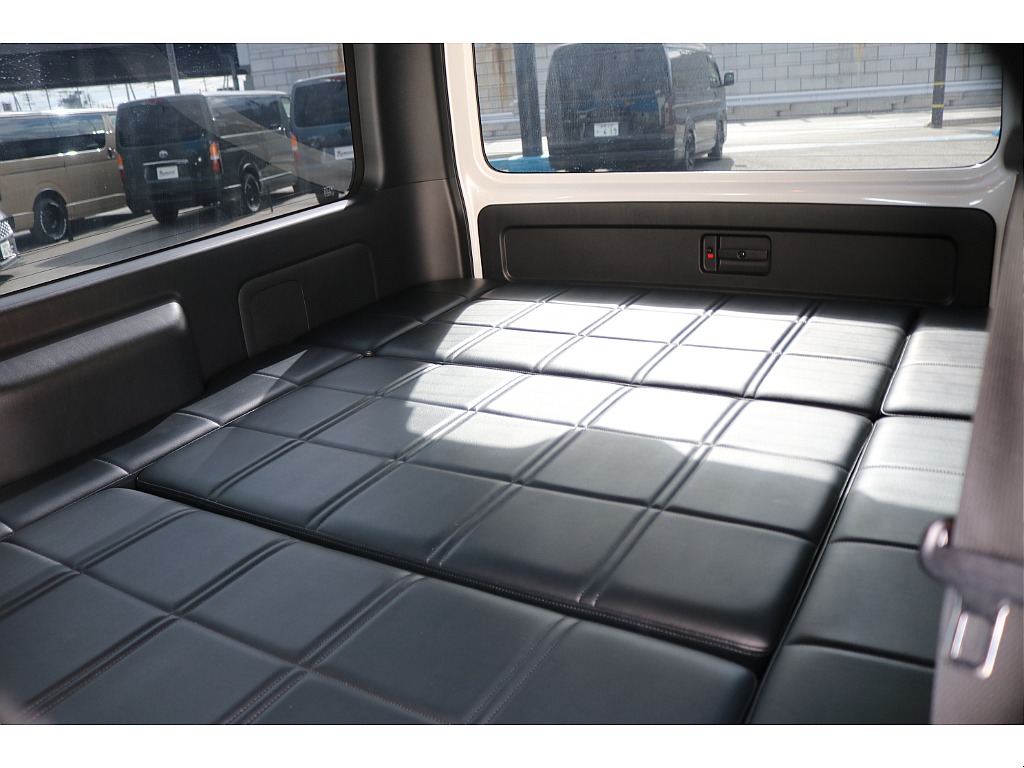 トヨタ ハイエースバン(58枚目)