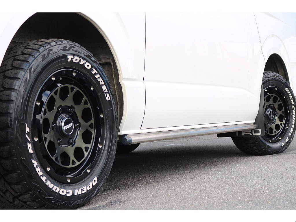 【R4年式/4ナンバー/ディーゼル4WD】TRDスポイラー★床パネル★ベッドキット★他＊＊全国ご納車OK～＊＊