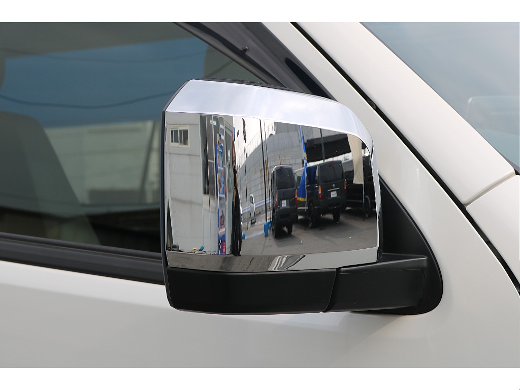 【R2年式/４ナンバー/ディーゼル4WD】★大画面ナビ★寒冷地仕様★ベッドキット★他＊＊全国ご納車OK＊＊