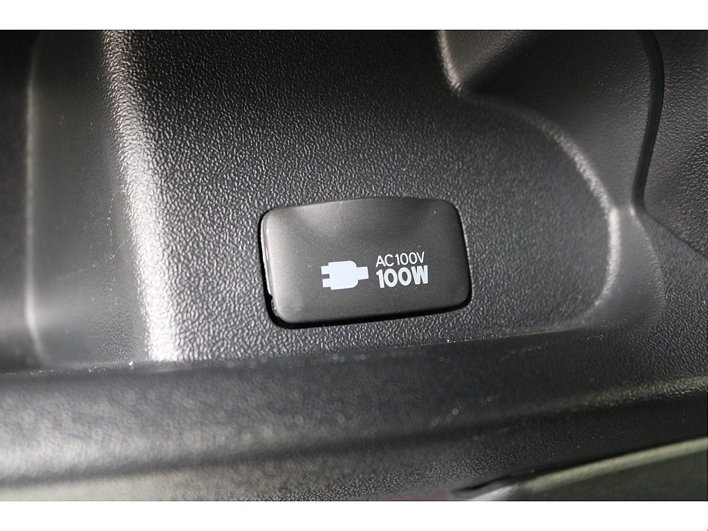 【R2年式/４ナンバー/ディーゼル4WD】★大画面ナビ★寒冷地仕様★ベッドキット★他＊＊全国ご納車OK＊＊