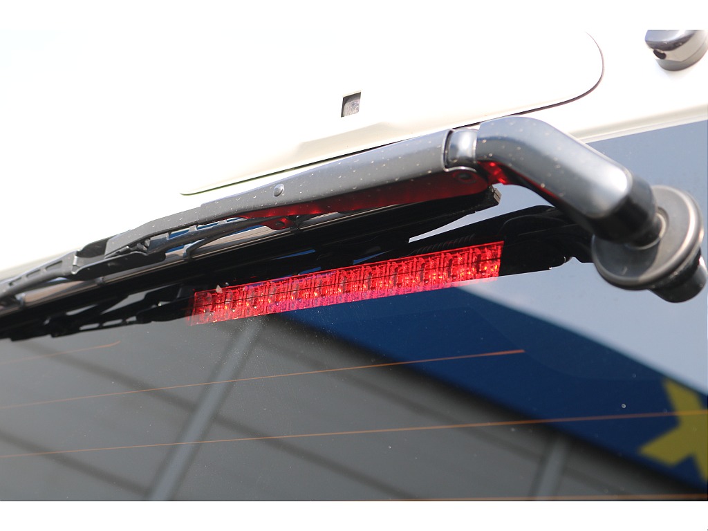 【R3年式/4ナンバー/ディーゼル4WD】TRDスポイラー★大画面ナビ★ベッドキット★他＊＊全国ご納車OK～＊＊