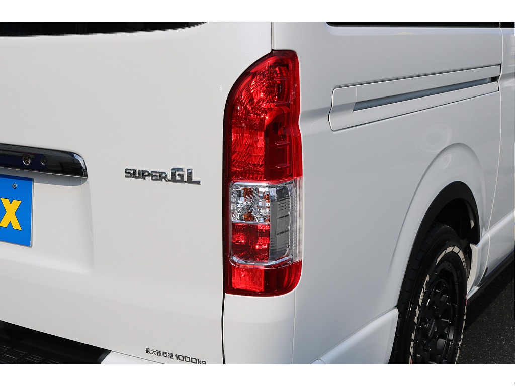 【R3年式/4ナンバー/ディーゼル4WD】TRDスポイラー★大画面ナビ★ベッドキット★他＊＊全国ご納車OK～＊＊