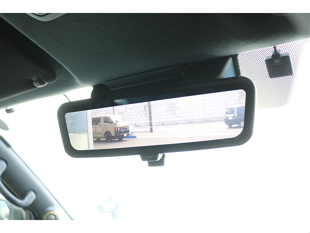 トヨタ ハイエースバン(32枚目)