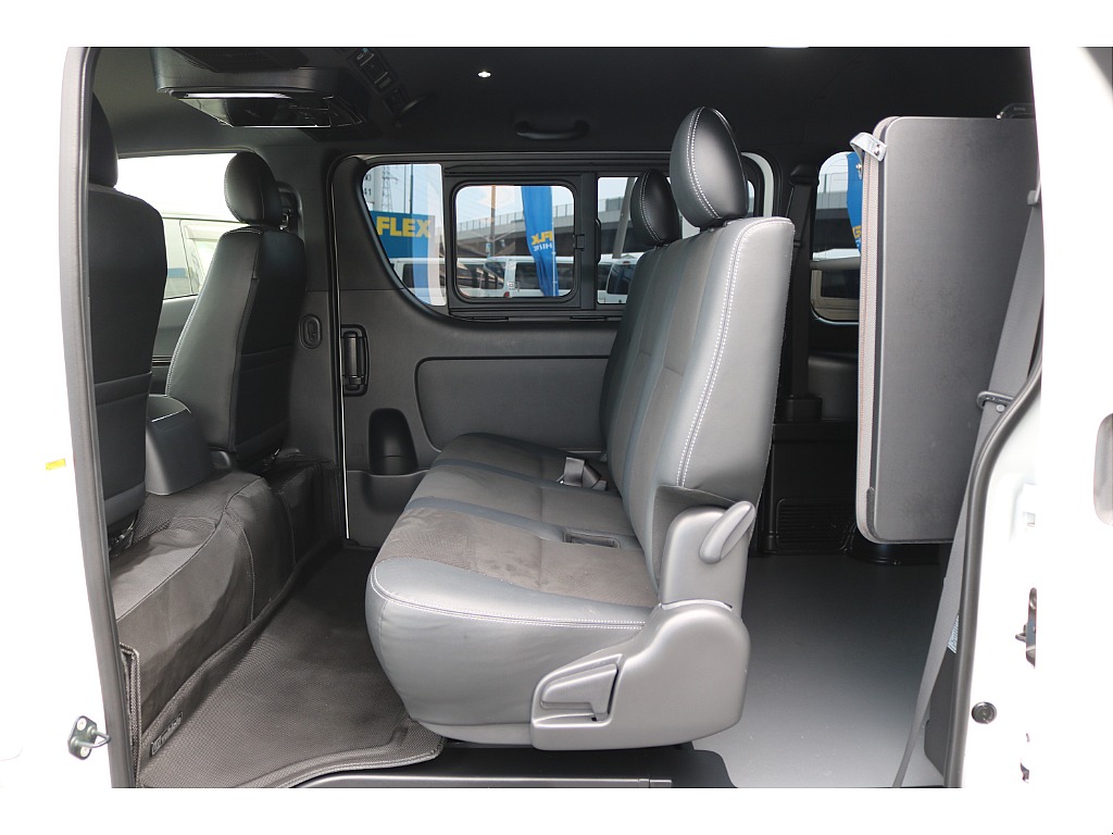 トヨタ ハイエースバン(49枚目)