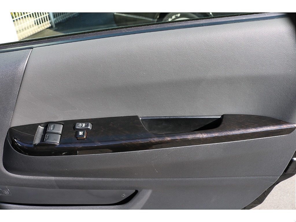 トヨタ ハイエースバン(21枚目)