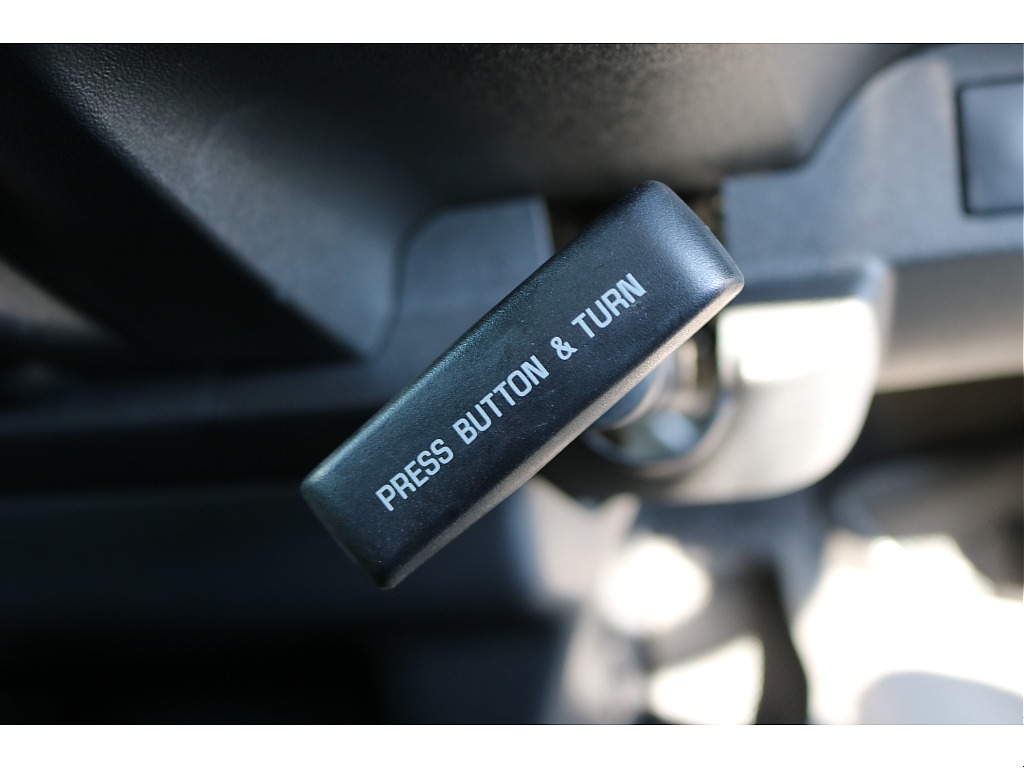 トヨタ ハイエースバン(25枚目)