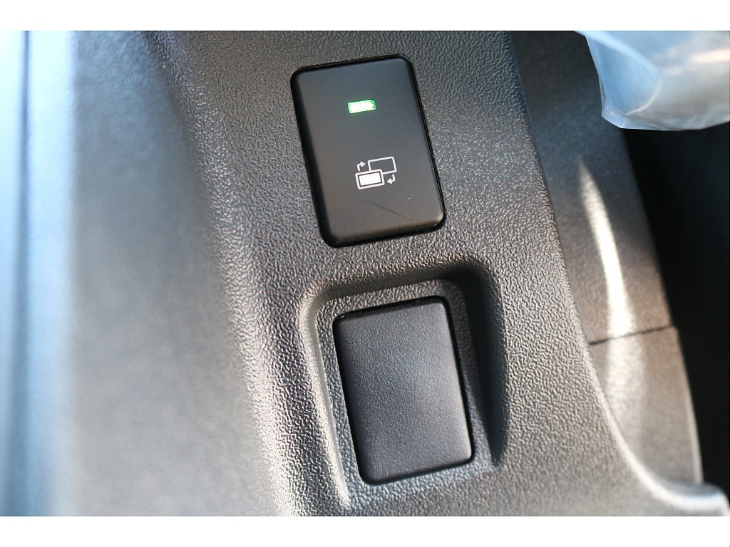 トヨタ ハイエースバン(26枚目)