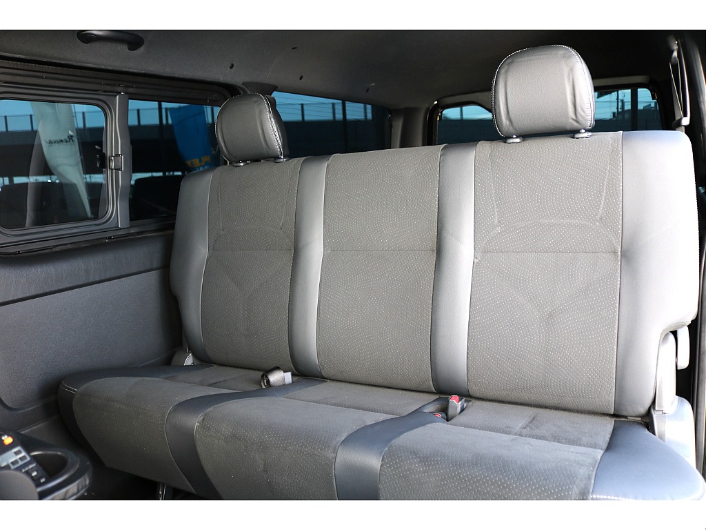 トヨタ ハイエースバン(36枚目)