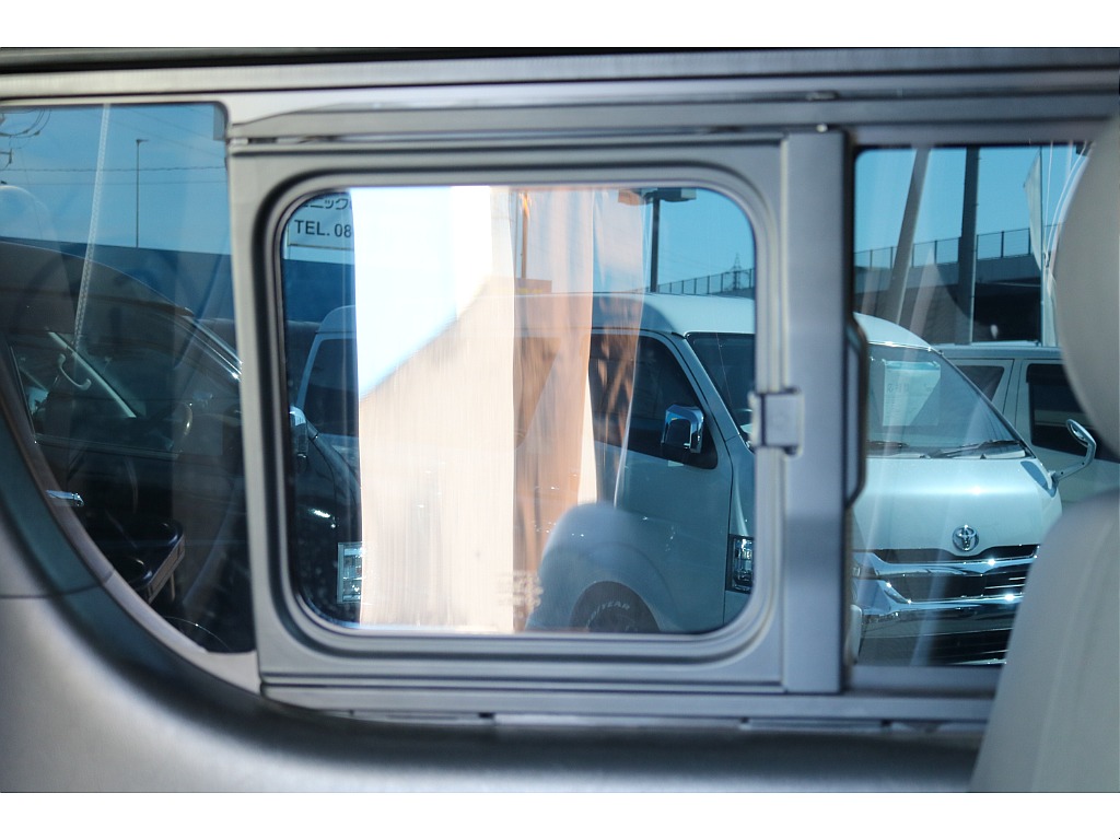 トヨタ ハイエースバン(41枚目)