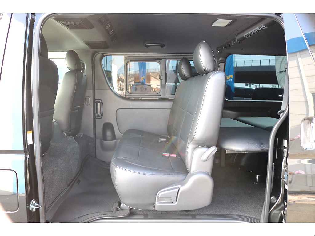 トヨタ ハイエースバン(37枚目)