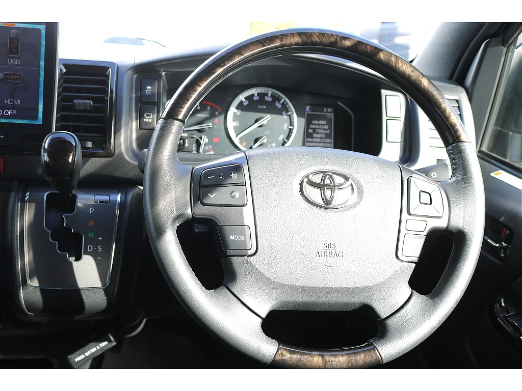 トヨタ ハイエースバン(40枚目)