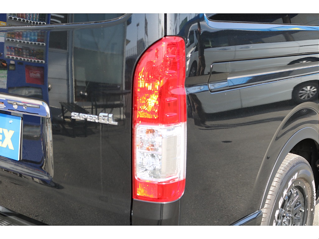 【R3年式/4ナンバー/ディーゼル4WD】オフロードPKG★大画面ナビ★ベッドキット★他＊＊全国ご納車OK～＊＊