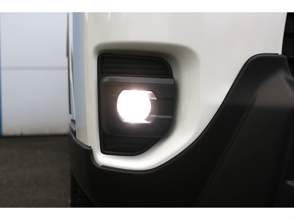 【R5年式/4ナンバー/ディーゼル4WD】オフロードPKG・大画面ナビ・ベッドキット・他＊＊全国ご納車OK～＊＊