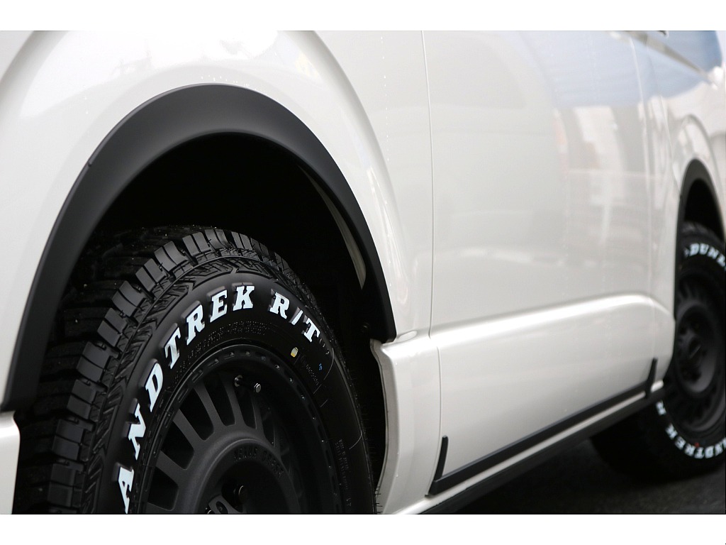 トヨタ ハイエースバン(24枚目)