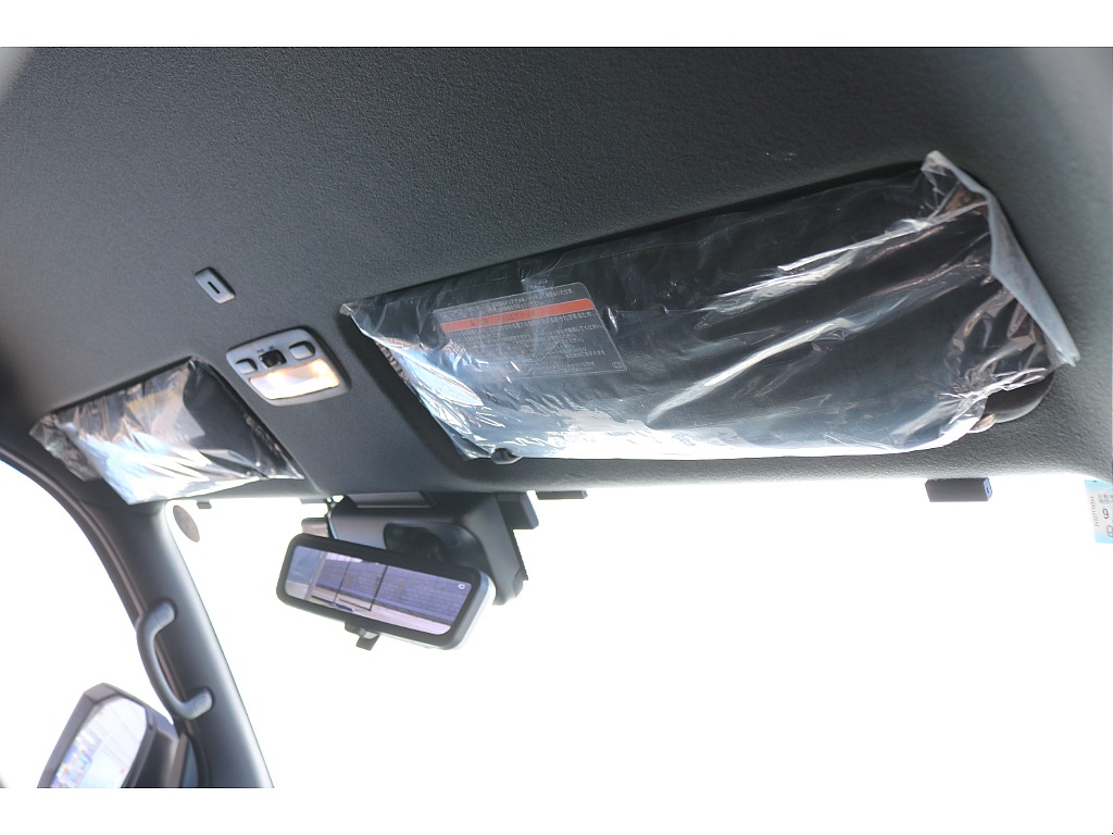 トヨタ ハイエースバン(28枚目)