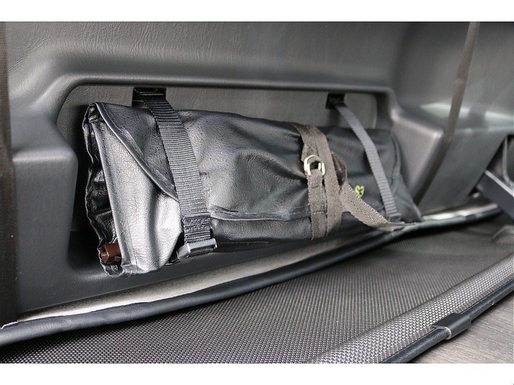 R6年式/4ナンバー/ディーゼル2WD】カーキ・ブラックエディション施工・スライドフロア・他＊＊全国ご納車OK～＊＊