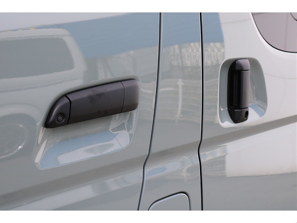 R6年式/4ナンバー/ディーゼル2WD】カーキ・ブラックエディション施工・スライドフロア・他＊＊全国ご納車OK～＊＊