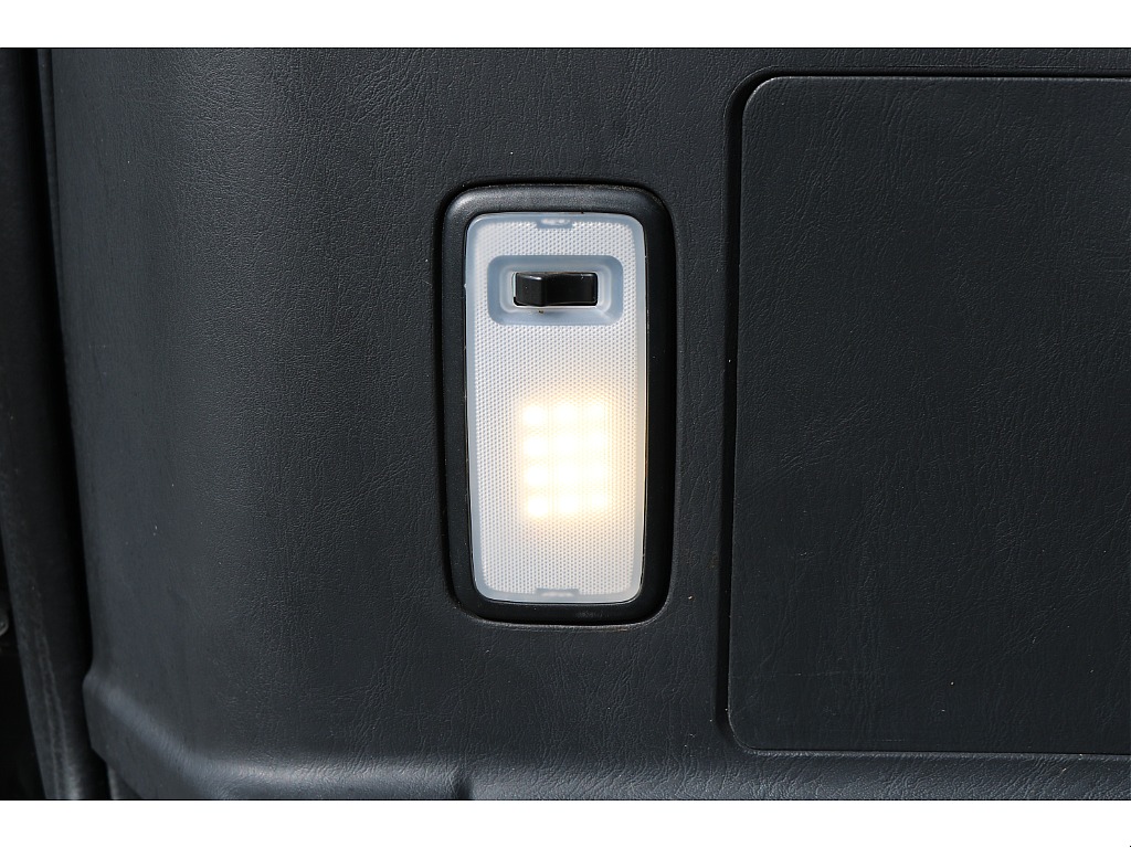 トヨタ ハイエースバン(33枚目)