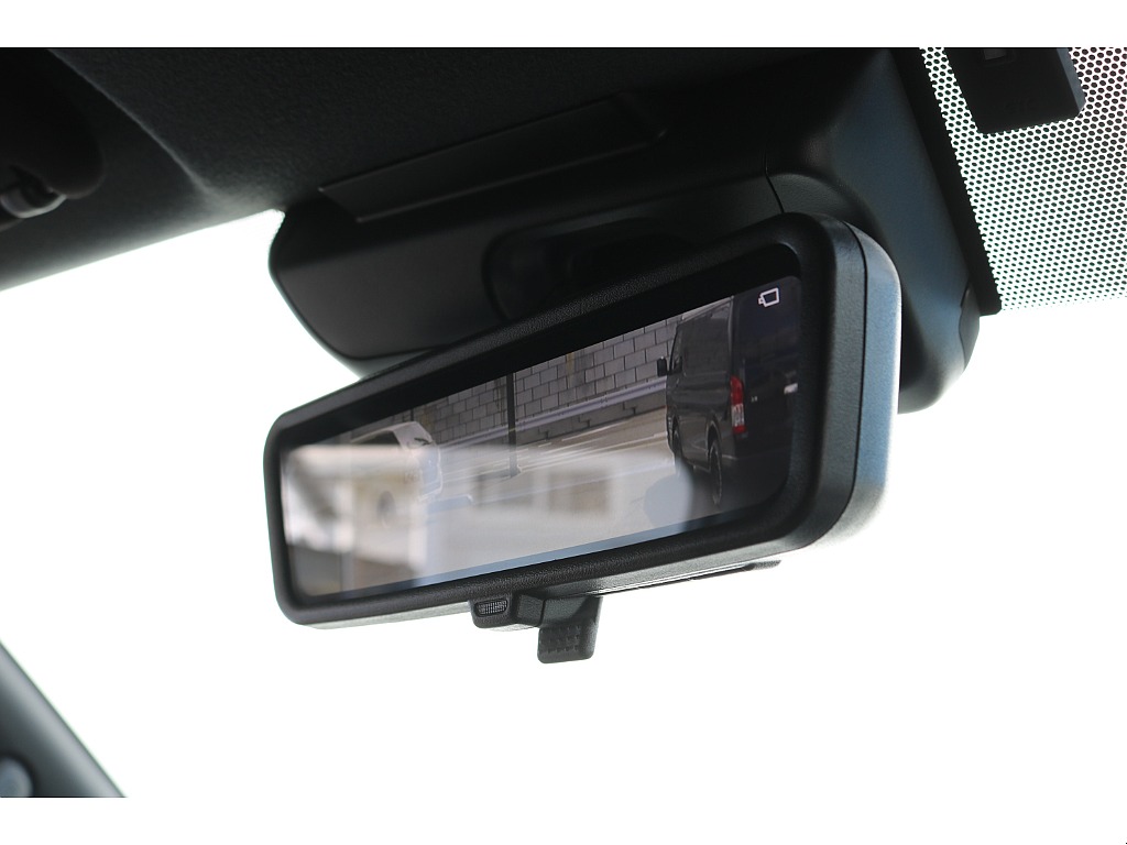 トヨタ ハイエースバン(50枚目)