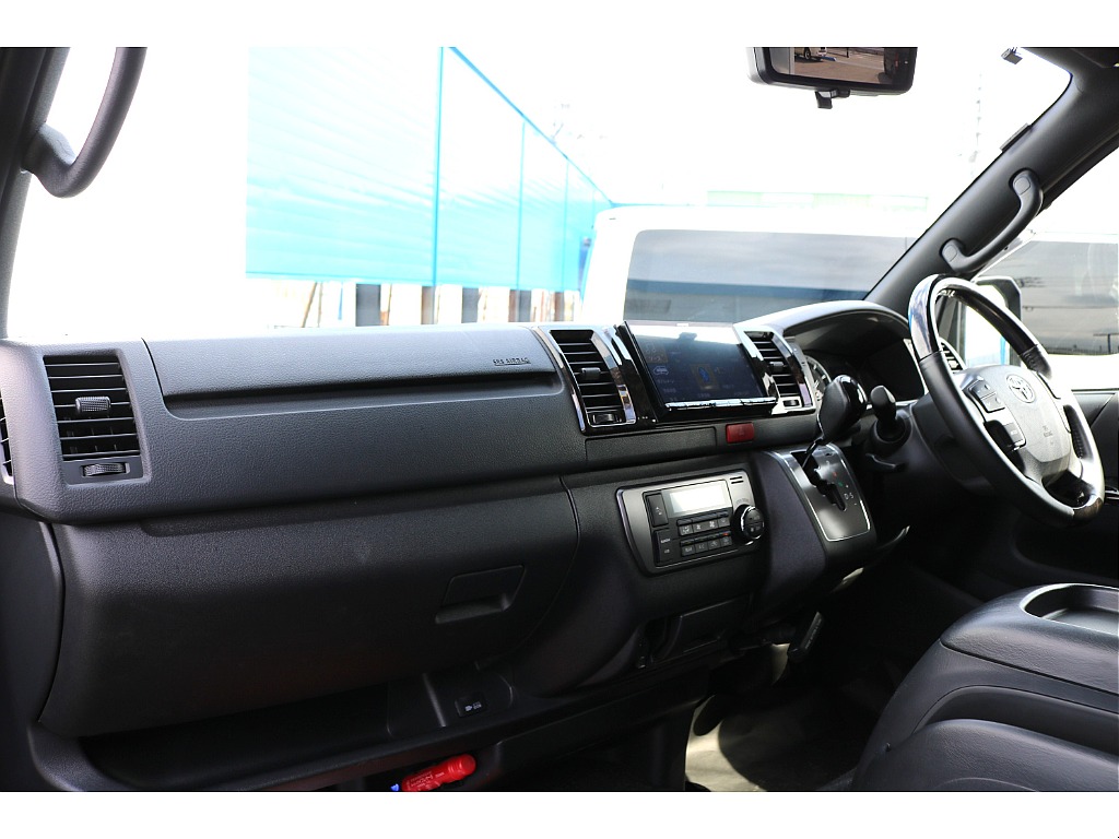 トヨタ ハイエースバン(54枚目)