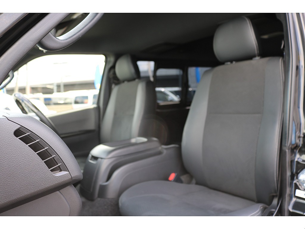 トヨタ ハイエースバン(55枚目)