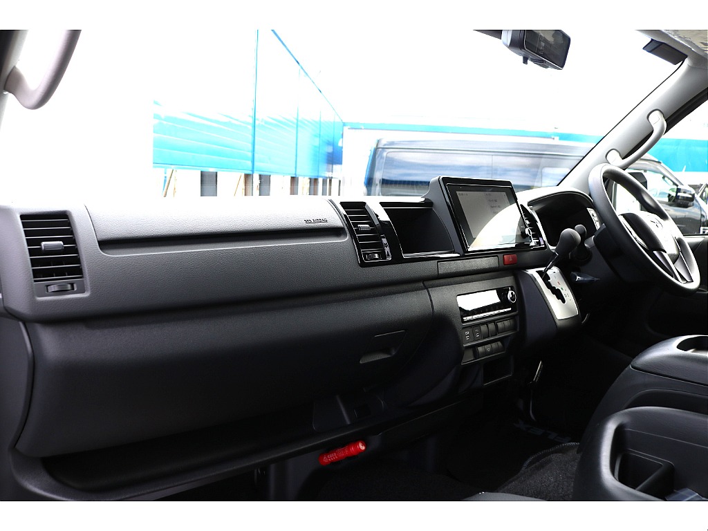 トヨタ ハイエース(34枚目)